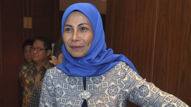 Sinthya Roesly, Mutiara untuk PLN